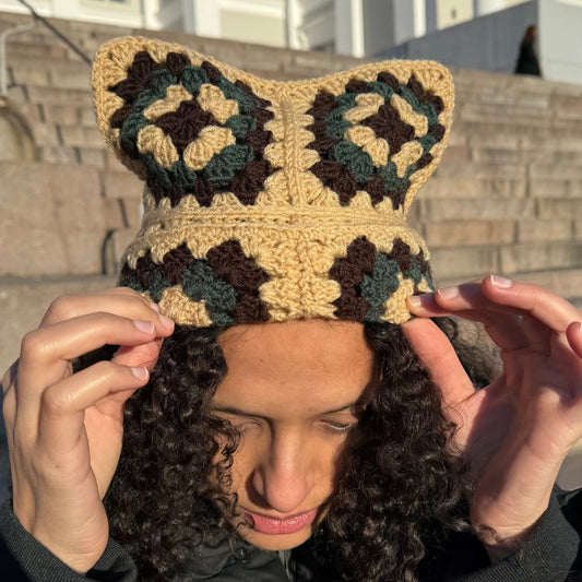 BEIGE FOREST KISSAPIPO