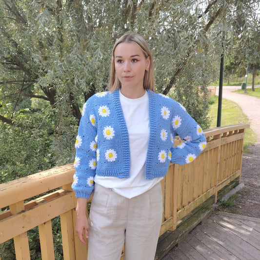 VAALEAN SININEN DAISY NEULE (S KOKO)